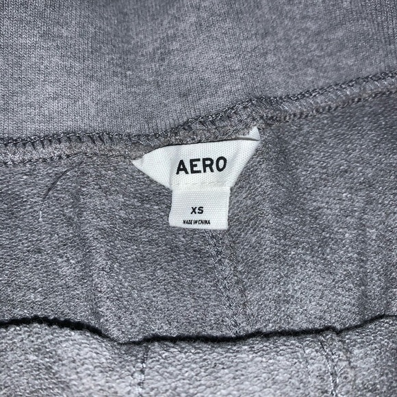 Aeropostale - Boys Joggers, works for girls too! - Picture 2 of 2